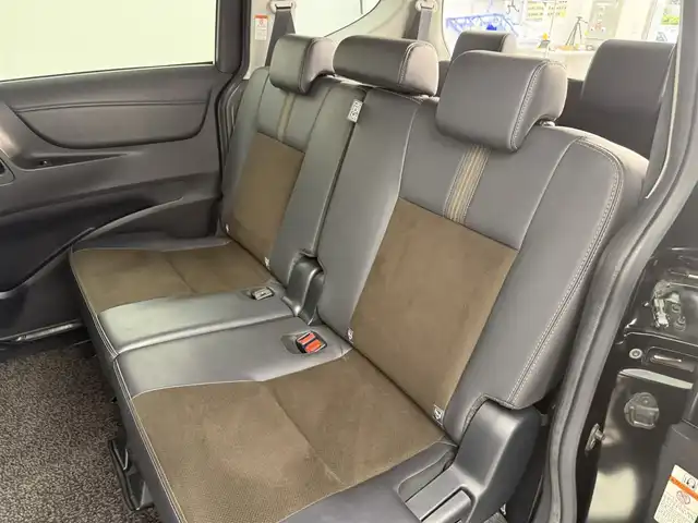 トヨタ シエンタ G クエロ 愛知県 2020(令2)年 5.3万km ブラックマイカ トヨタセーフティセンス/　　・プリクラッシュセーフティ/　　・レーンディバーチャーアラート/　　・オートマチックハイビーム/クリアランスソナー/純正7インチナビ　　/　　・CD/DVD/BT/フルセグ/バックカメラ/アイドリングストップ/ビルトインETC/両側パワースライドドア/ハーフレザーシート/純正ホイールキャップ/純正LEDヘッドライト/電動格納ウィンカーミラー