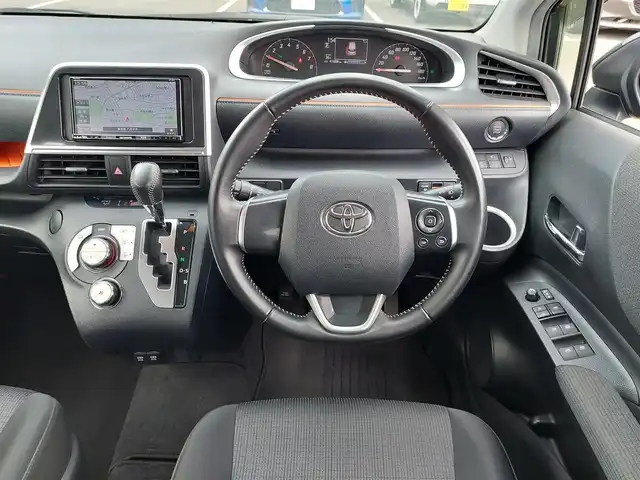 トヨタ シエンタ G 東京都 2020(令2)年 4.2万km ブラックマイカ 社外ナビ/Bluetooth/衝突軽減ブレーキ/レーンキープアシスト/コーナーセンサー/LEDヘッドライト/ETC/バックカメラ/両側パワースライドドア/プッシュスタート/キーレスエントリー/トヨタセーフティセンス/新車保証書/取扱説明書