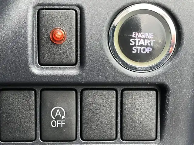 トヨタ ヴォクシー ZS 煌 奈良県 2015(平27)年 8.4万km ホワイトパールクリスタルシャイン 純正ナビ/（フルセグ／ＢＴ／ＣＤ／ＤＶＤ）/社外13インチフリップダウンモニター（carrozzeria)/両側パワースライドドア/横滑り防止/後席サンシェード/社外セキュリティ/オートライト/ステアリングスイッチ/前後ドライブレコーダー/ETC/社外18インチAW（VERSUS）/保証書/取り扱い説明書/スペアキーX1