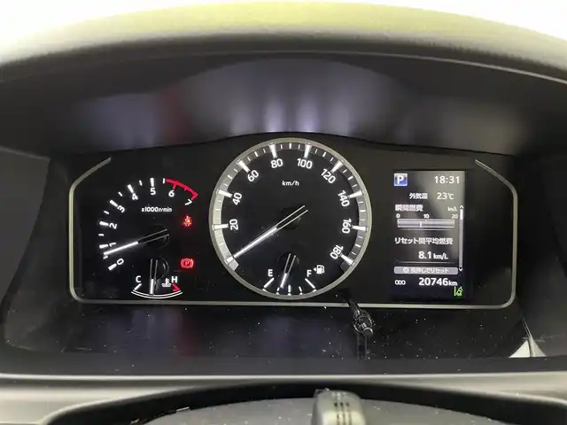 トヨタ ハイエース GL 群馬県 2023(令5)年 2.1万km ホワイトパールクリスタルシャイン パノラミックビューモニター/デジタルインナーミラー/パワースライドドア（挟み込み防止機能）/モデリスタエアロ/LEDヘッドライト/純正15インチアルミホイール/AC100V電源/純正フリップダウンモニター/純正7インチナビ（AM/FM/CD/DVD/SD/Bluetooth/フルセグTV）/片側パワースライドドア/トヨタセーフティセンス/プリクラッシュセーフティ/レーンディパーチャーアラート/オートマチックハイビーム/クリアランスソナー/パーキングサポートブレーキ/ステアリングスイッチ/純正ドライブレコーダー/純正ビルトインETC2.0/プッシュスタート/スマートキー
