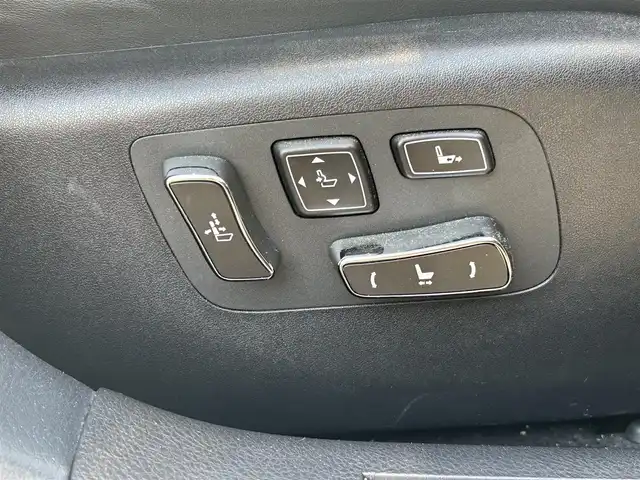レクサス ＬＳ 460 バージョンC Iパッケージ 愛知県 2015(平27)年 11.8万km ホワイトパールクリスタルシャイン ワンオーナー/純正SDナビ(FM/AM/CD/DVD/BT/BY/AUX/USB/フルセグ)/バックカメラ/クリアランスソナー・コーナーセンサー/レザーシート/シートヒーター/エアシート/パワーシート/HIDヘッドライト/フォグランプ/電動格納ミラー/純正AW18インチ/防眩ミラー/ステアリングヒーター/ブレーキホールド/電動パーキング/純正フロアマット/ETC/プッシュスタート/スマートキー・スペアキー２本/ステアリングリモコン/ハンズフリー/ABS/取扱説明書・保証書