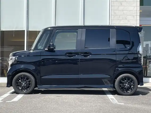 ホンダ Ｎ ＢＯＸ カスタム L スタイル+ブラック 宮崎県 2022(令4)年 0.9万km クリスタルブラックパール ワンオーナー/純正SDナビ/（ CD/DVD/AM/FM/BT/USB)/フルセグTV/バックカメラ/ステアリングスイッチ/レーダークルーズコントロール/両側パワースライドドア/クリアランスソナー/横滑り防止機能/車線逸脱警報機能/衝突防止機能/D席/N席シートヒーター/ビルトインETC