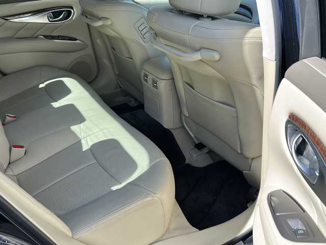 日産 フーガ 370GT FOUR 秋田県 2015(平27)年 6.1万km ダークブルー 純正メモリナビ/純正BT、CD、DVD、フルセグTV/純正18インチAW/全方位カメラ/前後コーナーセンサー/D＋N席パワーシート/ETC/スペアキー/４WD/取説、保証書