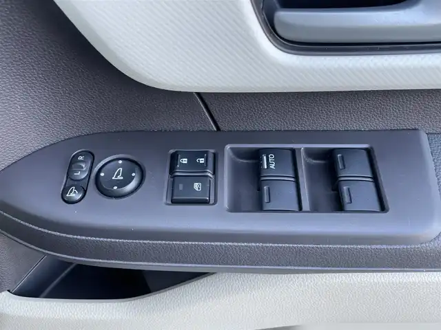 ホンダ Ｎ ＢＯＸ G L ホンダセンシング 青森県 2019(令1)年 2.7万km プラチナホワイトパール ワンオーナー/４WD/純正Gathersナビ/(AM/FM/CD/DVD/フルセグ/Bluetooth/USB)/純正エンジンスターター/モデューロAW夏タイヤ/クルーズコントロール/レーンアシスト/衝突軽減システム/片側パワースライドドア/バックカメラ/社外ドライブレコーダー/シートヒーター/LEDヘッドライト/スペアキー/純正ホイールキャップ冬タイヤ車載/取扱説明書/保証書