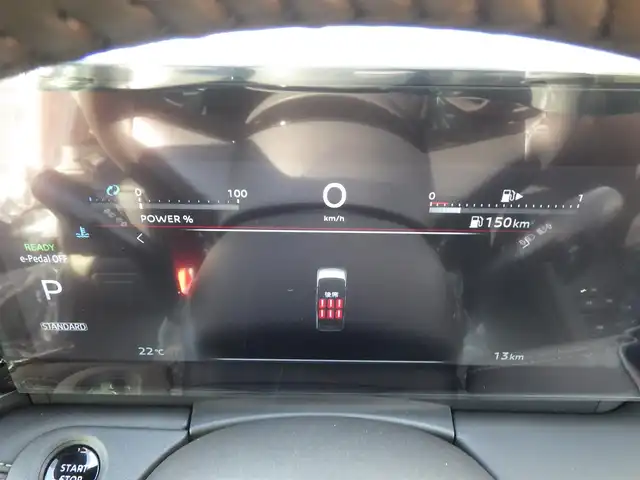 日産 セレナ e－パワー ハイウェイスター V 千葉県 2025(令7)年 0.1千km プリズムホワイト e-POWER　ハイウエイスターV　ヘッドランプ オートレベライザー+アダプティブLEDヘッドライトシステム+インテリジェント アラウンドビューモニター（移動物 検知機能付）+インテリジェント ルームミラー+アドバンスドドライブアシストディスプレイ（12.3インチカラーディスプレイ）+統合型インターフェースディスプレイ+ワイヤレス充電器+6スピーカー+NissanConnectナビゲーションシステム（地デジ内蔵）+車載通信ユニット（TCU［Telematics Control Unit］）+ETC2.0ユニット（ビルトインタイプ）+ドライブレコーダー（前後セット）+プロパイロット（ナビリンク機能付）+プロパイロット緊急停止支援システム（SOSコール機能付）+SOSコール（488/400円）/エマージェンシーブレーキ/プロパイロット/インテリジェントクルーズコントロール/ハンズフリー両側パワースライドドア/インテリジェントルームミラー/ワイヤレス充電/純正コネクトナビ/地デジTV/【Bluetooth接続】/アラウンドビューモニター/ステアリングスイッチ/ETC（2.0）/LEDヘッドライト/フォグライト/ウインカーミラー/コーナーセンサー/純正16インチアルミホイル