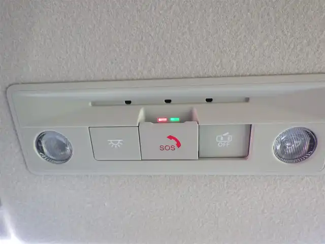 日産 セレナ e－パワー ハイウェイスター V 千葉県 2025(令7)年 0.1千km プリズムホワイト e-POWER　ハイウエイスターV　ヘッドランプ オートレベライザー+アダプティブLEDヘッドライトシステム+インテリジェント アラウンドビューモニター（移動物 検知機能付）+インテリジェント ルームミラー+アドバンスドドライブアシストディスプレイ（12.3インチカラーディスプレイ）+統合型インターフェースディスプレイ+ワイヤレス充電器+6スピーカー+NissanConnectナビゲーションシステム（地デジ内蔵）+車載通信ユニット（TCU［Telematics Control Unit］）+ETC2.0ユニット（ビルトインタイプ）+ドライブレコーダー（前後セット）+プロパイロット（ナビリンク機能付）+プロパイロット緊急停止支援システム（SOSコール機能付）+SOSコール（488/400円）/エマージェンシーブレーキ/プロパイロット/インテリジェントクルーズコントロール/ハンズフリー両側パワースライドドア/インテリジェントルームミラー/ワイヤレス充電/純正コネクトナビ/地デジTV/【Bluetooth接続】/アラウンドビューモニター/ステアリングスイッチ/ETC（2.0）/LEDヘッドライト/フォグライト/ウインカーミラー/コーナーセンサー/純正16インチアルミホイル