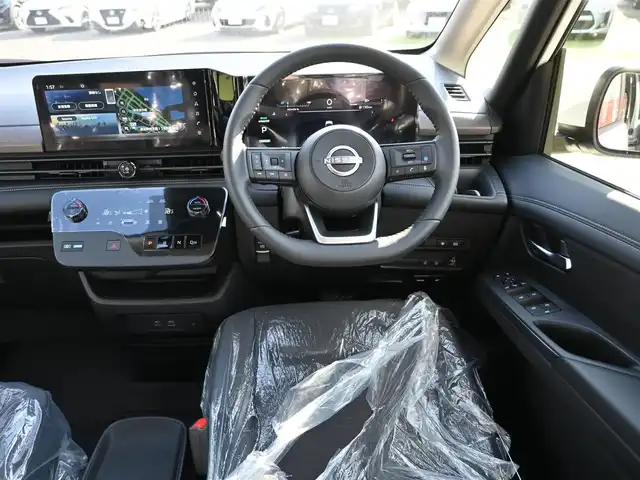 日産 セレナ e－パワー ハイウェイスター V 千葉県 2025(令7)年 0.1千km プリズムホワイト e-POWER　ハイウエイスターV　ヘッドランプ オートレベライザー+アダプティブLEDヘッドライトシステム+インテリジェント アラウンドビューモニター（移動物 検知機能付）+インテリジェント ルームミラー+アドバンスドドライブアシストディスプレイ（12.3インチカラーディスプレイ）+統合型インターフェースディスプレイ+ワイヤレス充電器+6スピーカー+NissanConnectナビゲーションシステム（地デジ内蔵）+車載通信ユニット（TCU［Telematics Control Unit］）+ETC2.0ユニット（ビルトインタイプ）+ドライブレコーダー（前後セット）+プロパイロット（ナビリンク機能付）+プロパイロット緊急停止支援システム（SOSコール機能付）+SOSコール（488/400円）/エマージェンシーブレーキ/プロパイロット/インテリジェントクルーズコントロール/ハンズフリー両側パワースライドドア/インテリジェントルームミラー/ワイヤレス充電/純正コネクトナビ/地デジTV/【Bluetooth接続】/アラウンドビューモニター/ステアリングスイッチ/ETC（2.0）/LEDヘッドライト/フォグライト/ウインカーミラー/コーナーセンサー/純正16インチアルミホイル