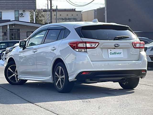 スバル インプレッサ スポーツ 1．6i－LアイサイトSスタイル 道北・旭川 2019(令1)年 1.1万km クリスタルホワイトP /4WD//禁煙車//純正SDナビ//CD/DVD/SD/MSV/BT/フルセグ//サイド・バックカメラ//アイサイトVer3//衝突軽減ブレーキ//レーンキープ//レーダークルーズコントロール//ブラインドスポットモニター//誤発進抑制//コーナーセンサー//アイドリングストップ//パドルシフト//ミラーヒーター//SRH//オートライト//LEDヘッドライト//フォグライト//リアフォグ//ヘッドライトウォッシャー//ドライブレコーダー//ETC//フロントデアイサー//オートワイパー//純正フロアマット//トノカバー