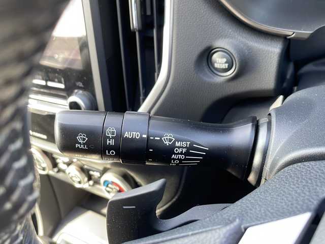 スバル インプレッサ スポーツ 1．6i－LアイサイトSスタイル 道北・旭川 2019(令1)年 1.1万km クリスタルホワイトP /4WD//禁煙車//純正SDナビ//CD/DVD/SD/MSV/BT/フルセグ//サイド・バックカメラ//アイサイトVer3//衝突軽減ブレーキ//レーンキープ//レーダークルーズコントロール//ブラインドスポットモニター//誤発進抑制//コーナーセンサー//アイドリングストップ//パドルシフト//ミラーヒーター//SRH//オートライト//LEDヘッドライト//フォグライト//リアフォグ//ヘッドライトウォッシャー//ドライブレコーダー//ETC//フロントデアイサー//オートワイパー//純正フロアマット//トノカバー