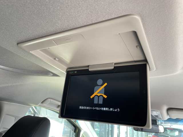 トヨタ アルファード S 愛知県 2022(令4)年 4万km ホワイトパールクリスタルシャイン モデリスタエアロ/モデリスタマフラー/純正9型ディズプレイオーディオナビ/フリップダウンモニター/両側パワースライドドア/レーダークルーズコントロール/バックカメラ/コーナーセンサー/純正アルミホイール/ETC/LEDヘッドライト/レーンキープアシスト/オートマチックハイビーム/ドライブレコーダー/衝突軽減システム/フルセグ/Bluetooth/ステアリングスイッチ/スマートキー/プッシュスタート