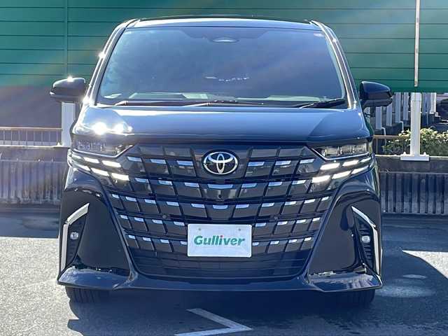 トヨタ アルファードハイブリット Z 茨城県 2025(令7)年 0.1万km ブラック 左右独立ムーンルーフ/純正１４インチナビ/パノラミックビューモニター/デジタルインナーミラー/ＥＴＣ/レザーシート/シートヒーター/エアシート/両側パワースライドドア/パワーバックドア/スマートキー/プッシュスタート/プリクラッシュセーフティ/リアクロストラフィックアラート/ロードサインアシスト/ブラインドスポットモニター/レーンキープアシスト/後方車両接近告知/プロアクティブドライビングアシスト/パーキングサポートブレーキ/リアカメラディテクション/ワンオーナー/安心降車アシスト/周辺車両接近時サポート/クリアランスソナー/１００Ｖ充電/クルーズコントロール