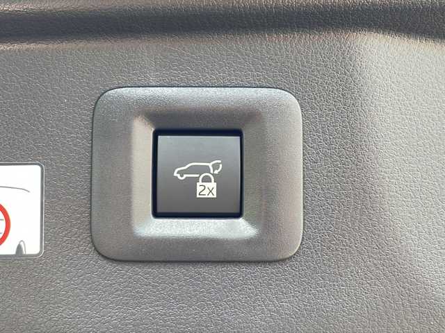 トヨタ アルファードハイブリット Z 茨城県 2025(令7)年 0.1万km ブラック 左右独立ムーンルーフ/純正１４インチナビ/パノラミックビューモニター/デジタルインナーミラー/ＥＴＣ/レザーシート/シートヒーター/エアシート/両側パワースライドドア/パワーバックドア/スマートキー/プッシュスタート/プリクラッシュセーフティ/リアクロストラフィックアラート/ロードサインアシスト/ブラインドスポットモニター/レーンキープアシスト/後方車両接近告知/プロアクティブドライビングアシスト/パーキングサポートブレーキ/リアカメラディテクション/ワンオーナー/安心降車アシスト/周辺車両接近時サポート/クリアランスソナー/１００Ｖ充電/クルーズコントロール