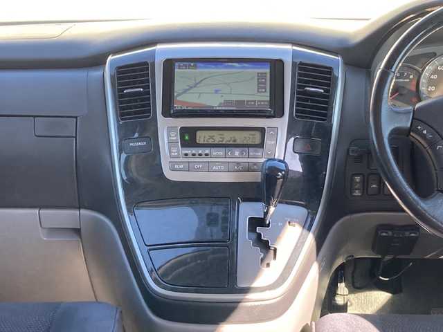 トヨタ アルファード Ｖ AS 埼玉県 2003(平15)年 15.6万km ホワイトパールマイカ 外部検査実施済み/４ＷＤ/社外メモリナビ＆フルセグＴＶ/（ＤＶＤ＆ＢＴ＆ＭＳＶ）/バックカメラ/ＥＴＣ/前後ドライブレコーダー/レーンアシスト/革巻きステアリング/ＡＣ１００Ｖ/純正１７inアルミホイール/リモコンキー/オートライト/ＨＩＤヘッドライト/電動格納ミラー/Ｗエアバッグ/ＡＢＳ/純正フロアマット/ドアバイザー/新車保証書/取扱説明書（車両＆ナビ）