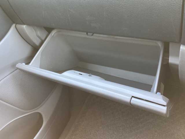 トヨタ アルファード Ｖ AS 埼玉県 2003(平15)年 15.6万km ホワイトパールマイカ 外部検査実施済み/４ＷＤ/社外メモリナビ＆フルセグＴＶ/（ＤＶＤ＆ＢＴ＆ＭＳＶ）/バックカメラ/ＥＴＣ/前後ドライブレコーダー/レーンアシスト/革巻きステアリング/ＡＣ１００Ｖ/純正１７inアルミホイール/リモコンキー/オートライト/ＨＩＤヘッドライト/電動格納ミラー/Ｗエアバッグ/ＡＢＳ/純正フロアマット/ドアバイザー/新車保証書/取扱説明書（車両＆ナビ）