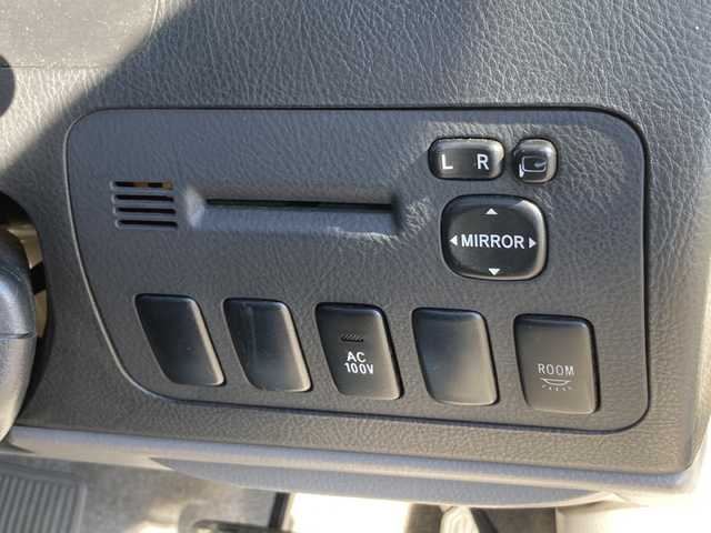 トヨタ アルファード Ｖ AS 埼玉県 2003(平15)年 15.6万km ホワイトパールマイカ 外部検査実施済み/４ＷＤ/社外メモリナビ＆フルセグＴＶ/（ＤＶＤ＆ＢＴ＆ＭＳＶ）/バックカメラ/ＥＴＣ/前後ドライブレコーダー/レーンアシスト/革巻きステアリング/ＡＣ１００Ｖ/純正１７inアルミホイール/リモコンキー/オートライト/ＨＩＤヘッドライト/電動格納ミラー/Ｗエアバッグ/ＡＢＳ/純正フロアマット/ドアバイザー/新車保証書/取扱説明書（車両＆ナビ）