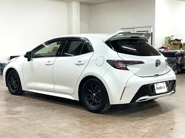 トヨタ カローラ スポーツ G Z 道央・札幌 2019(令1)年 8.6万km ホワイトパールクリスタルシャイン ワンオーナー/4WD/寒冷地仕様/ブリッツ車高調/リアスポイラー/衝突軽減ブレーキ/レーンキープアシスト/横滑り防止/純正ナビ/フルセグTV/Bluetooth/CD/DVD/バックカメラ/フロントワイパーデアイサー/レーダークルーズコントロール/オートマチックハイビーム/ステアリングリモコン/ステアリングヒーター/ミラーヒーター/LEDヘッドライト/LEDフォグランプ/ETC/ドライブレコーダー（前方）/社外レーダー（ASSURA）/WORK18インチAW付サマータイヤ積込み/　255/35/18　2019年製（タイヤ交換要）/スマートキー×2/保証書/取扱説明書