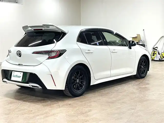 トヨタ カローラ スポーツ G Z 道央・札幌 2019(令1)年 8.6万km ホワイトパールクリスタルシャイン ワンオーナー/4WD/寒冷地仕様/ブリッツ車高調/リアスポイラー/衝突軽減ブレーキ/レーンキープアシスト/横滑り防止/純正ナビ/フルセグTV/Bluetooth/CD/DVD/バックカメラ/フロントワイパーデアイサー/レーダークルーズコントロール/オートマチックハイビーム/ステアリングリモコン/ステアリングヒーター/ミラーヒーター/LEDヘッドライト/LEDフォグランプ/ETC/ドライブレコーダー（前方）/社外レーダー（ASSURA）/WORK18インチAW付サマータイヤ積込み/　255/35/18　2019年製（タイヤ交換要）/スマートキー×2/保証書/取扱説明書