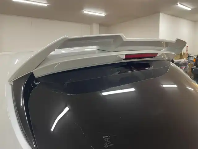 トヨタ カローラ スポーツ G Z 道央・札幌 2019(令1)年 8.6万km ホワイトパールクリスタルシャイン ワンオーナー/4WD/寒冷地仕様/ブリッツ車高調/リアスポイラー/衝突軽減ブレーキ/レーンキープアシスト/横滑り防止/純正ナビ/フルセグTV/Bluetooth/CD/DVD/バックカメラ/フロントワイパーデアイサー/レーダークルーズコントロール/オートマチックハイビーム/ステアリングリモコン/ステアリングヒーター/ミラーヒーター/LEDヘッドライト/LEDフォグランプ/ETC/ドライブレコーダー（前方）/社外レーダー（ASSURA）/WORK18インチAW付サマータイヤ積込み/　255/35/18　2019年製（タイヤ交換要）/スマートキー×2/保証書/取扱説明書