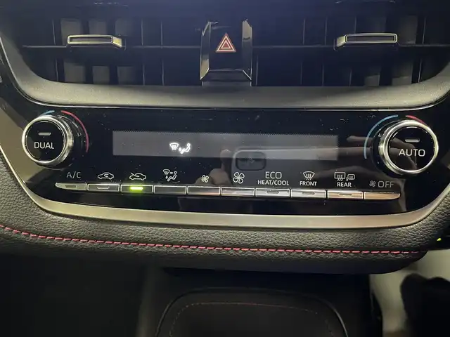 トヨタ カローラ スポーツ G Z 道央・札幌 2019(令1)年 8.6万km ホワイトパールクリスタルシャイン ワンオーナー/4WD/寒冷地仕様/ブリッツ車高調/リアスポイラー/衝突軽減ブレーキ/レーンキープアシスト/横滑り防止/純正ナビ/フルセグTV/Bluetooth/CD/DVD/バックカメラ/フロントワイパーデアイサー/レーダークルーズコントロール/オートマチックハイビーム/ステアリングリモコン/ステアリングヒーター/ミラーヒーター/LEDヘッドライト/LEDフォグランプ/ETC/ドライブレコーダー（前方）/社外レーダー（ASSURA）/WORK18インチAW付サマータイヤ積込み/　255/35/18　2019年製（タイヤ交換要）/スマートキー×2/保証書/取扱説明書