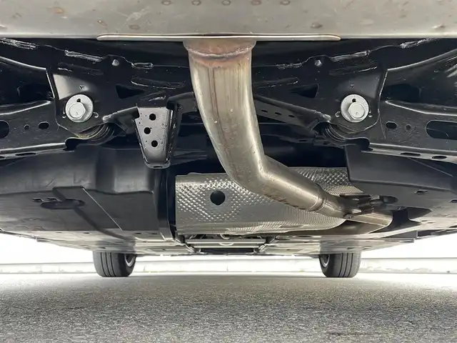 トヨタ プリウス U 滋賀県 2024(令6)年 1.4万km アティチュードブラックマイカ 純正ディスプレイオーディオ/・Bluetooth/フルセグ/・USB/Car Play/バックカメラ/革巻きステアリング/ステアリングリモコン/レーダークルコン/ETC2.0/オートリトラミラー/トヨタセーフティセンス/・レーンディパーチャーアラート/・プリクラッシュセーフティ/・パーキングサポートブレーキ/・クリアランスソナー/・ロードサインアシスト/オートハイビーム/LEDヘッドライト/スマートキー