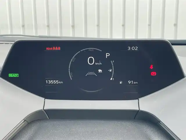 トヨタ プリウス U 滋賀県 2024(令6)年 1.4万km アティチュードブラックマイカ 純正ディスプレイオーディオ/・Bluetooth/フルセグ/・USB/Car Play/バックカメラ/革巻きステアリング/ステアリングリモコン/レーダークルコン/ETC2.0/オートリトラミラー/トヨタセーフティセンス/・レーンディパーチャーアラート/・プリクラッシュセーフティ/・パーキングサポートブレーキ/・クリアランスソナー/・ロードサインアシスト/オートハイビーム/LEDヘッドライト/スマートキー