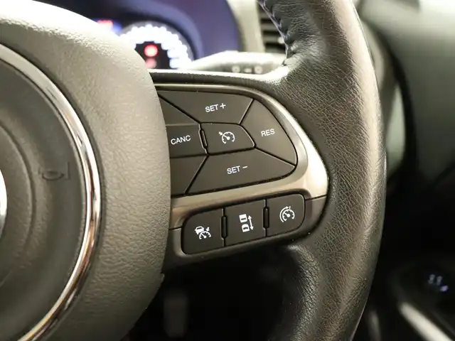 クライスラー・ジープ ジープ レネゲード リミテッド 静岡県 2019(平31)年 1.7万km ブラック 純正ナビ /フルセグTV /AppleCarPlay /バックカメラ /ACC LKA BSM /黒革シート /シートヒーター /ステアヒーター /前席パワーシート/LEDヘッドライト /コーナーセンサー /ETC /アイドリングストップ