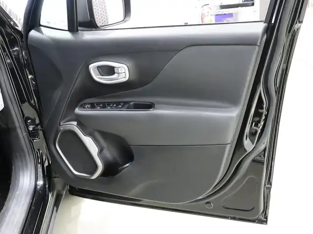 クライスラー・ジープ ジープ レネゲード リミテッド 静岡県 2019(平31)年 1.7万km ブラック 純正ナビ /フルセグTV /AppleCarPlay /バックカメラ /ACC LKA BSM /黒革シート /シートヒーター /ステアヒーター /前席パワーシート/LEDヘッドライト /コーナーセンサー /ETC /アイドリングストップ