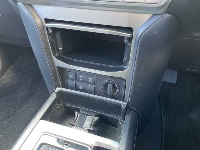 トヨタ ランドクルーザー プラド TX Lパッケージ 神奈川県 2021(令3)年 6.9万km アティチュードブラックマイカ ワンオーナー					/純正9インチメモリーナビ				/・DTV/BT/USB								/全方位カメラ	/クリアランスソナー/電動ムーンルーフ									/ブラックレザーシート/前席パワーシート					/前席シートヒーター/エアーシート					/ビルトインETC2.0					/ToyotaSafetySense					/・プリクラッシュセーフティ		/・レーンディパーチャーアラート/・ロードサインアシスト					/・オートマチックハイビーム					/ダウンヒルアシストコントロールシステム								/純正17インチAW				/オートライト					/純正LEDヘッドライト					/フロント/バックフォグ					/プッシュEgスタート/ストップ					/スマートキー×2/ターンランプ付オートリトラミラー/純正フロアマット/取扱説明書					/ナビ取扱説明書		/保証書付整備手帳