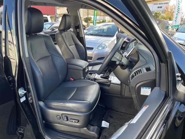 トヨタ ランドクルーザー プラド TX Lパッケージ 神奈川県 2021(令3)年 6.9万km アティチュードブラックマイカ ワンオーナー					/純正9インチメモリーナビ				/・DTV/BT/USB								/全方位カメラ	/クリアランスソナー/電動ムーンルーフ									/ブラックレザーシート/前席パワーシート					/前席シートヒーター/エアーシート					/ビルトインETC2.0					/ToyotaSafetySense					/・プリクラッシュセーフティ		/・レーンディパーチャーアラート/・ロードサインアシスト					/・オートマチックハイビーム					/ダウンヒルアシストコントロールシステム								/純正17インチAW				/オートライト					/純正LEDヘッドライト					/フロント/バックフォグ					/プッシュEgスタート/ストップ					/スマートキー×2/ターンランプ付オートリトラミラー/純正フロアマット/取扱説明書					/ナビ取扱説明書		/保証書付整備手帳