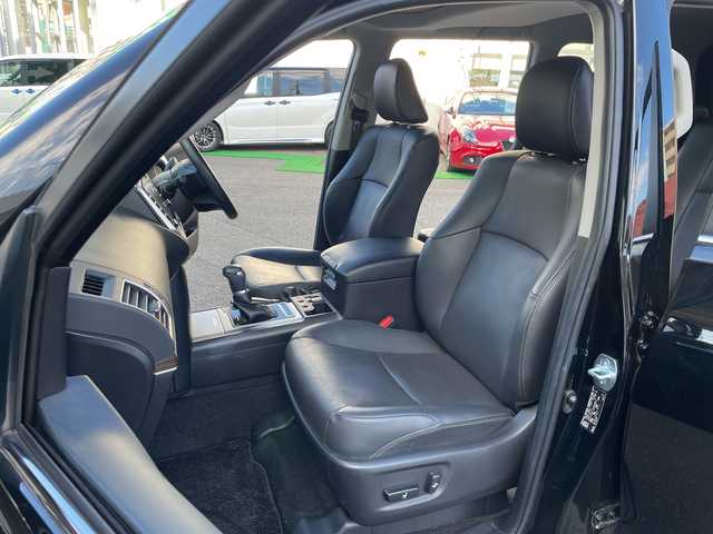 トヨタ ランドクルーザー プラド TX Lパッケージ 神奈川県 2021(令3)年 6.9万km アティチュードブラックマイカ ワンオーナー					/純正9インチメモリーナビ				/・DTV/BT/USB								/全方位カメラ	/クリアランスソナー/電動ムーンルーフ									/ブラックレザーシート/前席パワーシート					/前席シートヒーター/エアーシート					/ビルトインETC2.0					/ToyotaSafetySense					/・プリクラッシュセーフティ		/・レーンディパーチャーアラート/・ロードサインアシスト					/・オートマチックハイビーム					/ダウンヒルアシストコントロールシステム								/純正17インチAW				/オートライト					/純正LEDヘッドライト					/フロント/バックフォグ					/プッシュEgスタート/ストップ					/スマートキー×2/ターンランプ付オートリトラミラー/純正フロアマット/取扱説明書					/ナビ取扱説明書		/保証書付整備手帳