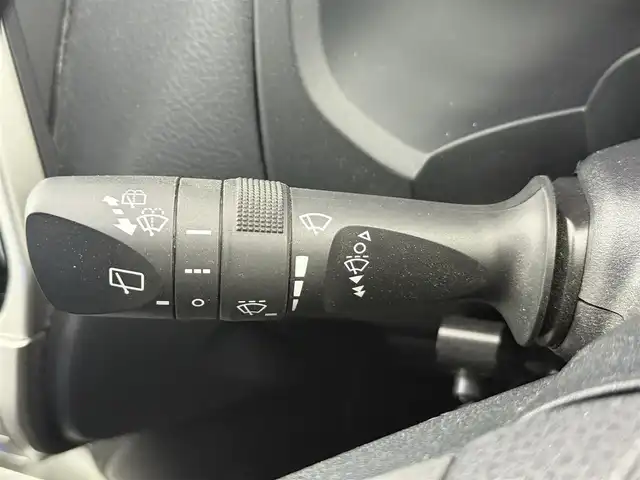 トヨタ ランドクルーザー プラド TX 愛知県 2023(令5)年 4.3万km ブラック トヨタセーフティーセンス/レーダークルーズコントロール/社外ナビ/・Bluetooth/・フルセグTV/・USB/ロックケリーAW/サンルーフ/前後ドライブレコーダー/ステアリングリモコン/ETC/黒レザー調シートカバー/純正AWタイヤセット積み込み/バックカメラ/スタッドレス/LEDライト/フォグライト/ルーフレール