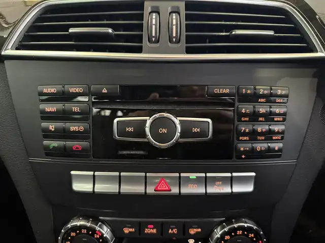 メルセデス・ベンツ Ｃ２００ ブルーエフィシェンシーW AVG 京都府 2012(平24)年 8.9万km ファイアオパール 純正マルチナビ、地デジ/パドルシフト/ステアリングスイッチ/パドルシフト/オートライト/クルーズコントロール/バックカメラ/ディスチャージ/保証書/取扱説明書