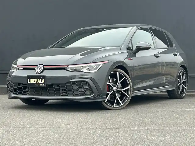 フォルクスワーゲン ＶＷ ゴルフ ＧＴＩ 茨城県 2022(令4)年 1.9万km ドルフィングレーメタリック ワンオーナー/レッドブレーキキャリパー/Wスマホチャージ/前後ドラレコ/ハンドルヒーター/前席シートヒーター/Rプライバシーガラス/LEDマトリクスヘッドライト/前後コーナーセンサー/デジタルコックピットプロ/ディスカバープロ/アップルカープレイ/フルセグTV/ETC2.0/Bカメラ