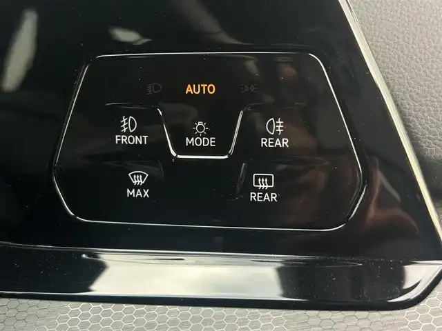 フォルクスワーゲン ＶＷ ゴルフ ＧＴＩ 茨城県 2022(令4)年 1.9万km ドルフィングレーメタリック ワンオーナー/レッドブレーキキャリパー/Wスマホチャージ/前後ドラレコ/ハンドルヒーター/前席シートヒーター/Rプライバシーガラス/LEDマトリクスヘッドライト/前後コーナーセンサー/デジタルコックピットプロ/ディスカバープロ/アップルカープレイ/フルセグTV/ETC2.0/Bカメラ