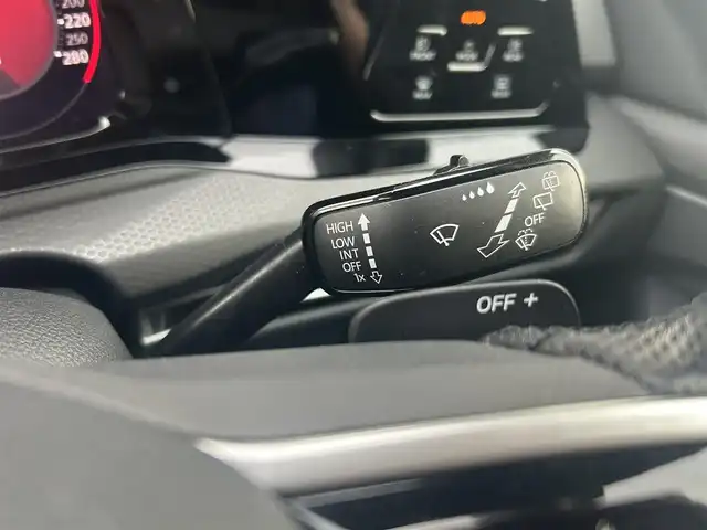 フォルクスワーゲン ＶＷ ゴルフ ＧＴＩ 茨城県 2022(令4)年 1.9万km ドルフィングレーメタリック ワンオーナー/レッドブレーキキャリパー/Wスマホチャージ/前後ドラレコ/ハンドルヒーター/前席シートヒーター/Rプライバシーガラス/LEDマトリクスヘッドライト/前後コーナーセンサー/デジタルコックピットプロ/ディスカバープロ/アップルカープレイ/フルセグTV/ETC2.0/Bカメラ