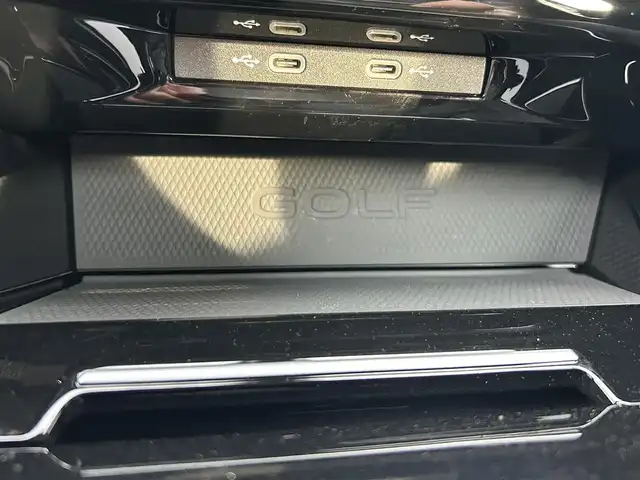 フォルクスワーゲン ＶＷ ゴルフ ＧＴＩ 茨城県 2022(令4)年 1.9万km ドルフィングレーメタリック ワンオーナー/レッドブレーキキャリパー/Wスマホチャージ/前後ドラレコ/ハンドルヒーター/前席シートヒーター/Rプライバシーガラス/LEDマトリクスヘッドライト/前後コーナーセンサー/デジタルコックピットプロ/ディスカバープロ/アップルカープレイ/フルセグTV/ETC2.0/Bカメラ