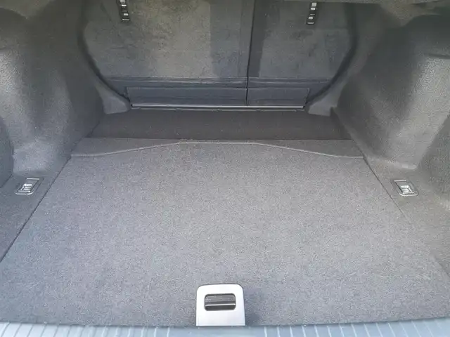 レクサス ＩＳ 300h Fスポーツ 茨城県 2020(令2)年 3.2万km ホワイトノーヴァガラスフレーク 純正ナビ/【AM・FM・DISC・SD・USB・BT・AUX・TV】/サンルーフ/パワーシート/シートメモリ/シートヒーター/エアシート/ステアリングヒーター/レーダークルコン/Bカメラ/ETC2.0/前後コーナーセンサー/パドルシフト/ステリモ/前後ドラレコ/オートライト/LEDライト/純正フロアマット/純正アルミホイール