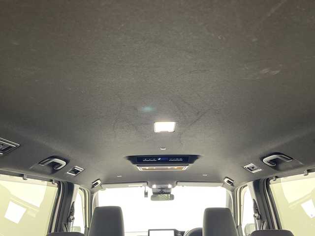 トヨタ ヴォクシー S－G 群馬県 2024(令6)年 1.9万km ホワイトパールクリスタルシャイン 純正１２．３型後席モニター　純正１０．５型ナビ　全周囲カメラ　フルセグＴＶ　アドバンストパーク　ＥＴＣ２．０　ドラレコ　追従クルーズコントロール　シートヒーター　両側電動スライドドア　ＷＡＣ　禁煙車