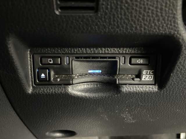 トヨタ ヴォクシー S－G 群馬県 2024(令6)年 1.9万km ホワイトパールクリスタルシャイン 純正１２．３型後席モニター　純正１０．５型ナビ　全周囲カメラ　フルセグＴＶ　アドバンストパーク　ＥＴＣ２．０　ドラレコ　追従クルーズコントロール　シートヒーター　両側電動スライドドア　ＷＡＣ　禁煙車