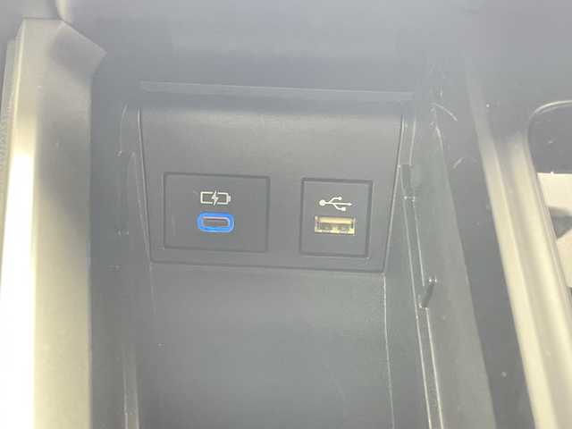 トヨタ ヴォクシー S－G 群馬県 2024(令6)年 1.9万km ホワイトパールクリスタルシャイン 純正１２．３型後席モニター　純正１０．５型ナビ　全周囲カメラ　フルセグＴＶ　アドバンストパーク　ＥＴＣ２．０　ドラレコ　追従クルーズコントロール　シートヒーター　両側電動スライドドア　ＷＡＣ　禁煙車