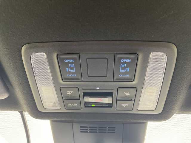 トヨタ ヴォクシー S－G 群馬県 2024(令6)年 1.9万km ホワイトパールクリスタルシャイン 純正１２．３型後席モニター　純正１０．５型ナビ　全周囲カメラ　フルセグＴＶ　アドバンストパーク　ＥＴＣ２．０　ドラレコ　追従クルーズコントロール　シートヒーター　両側電動スライドドア　ＷＡＣ　禁煙車