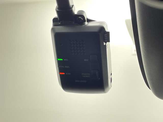 ホンダ フリード ハイブリット e:HEV AIR EX 茨城県 2025(令7)年 0.6万km プラチナホワイトパール 純正ディスプレイオーディオ　バックモニター　衝突軽減ブレーキ　両側電動スライドドア　シートヒーター　追従クルコン　ドライブレコーダー　ビルトインＥＴＣ　スマートキ―　ＬＥＤライト　オートライト　禁煙車