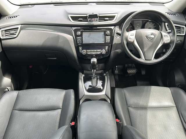 日産 エクストレイル 20Xt ブラックエクストリーマーX エマB 石川県 2017(平29)年 6.4万km ダイヤモンドブラック 〇純正ナビ/〇フルセグTV/〇バックカメラ/〇アラウンドビューモニター/〇ブラインドスポットワーニング/〇ビルトインETC/〇エマージェンシーブレーキ/〇インテリジェントパーキングアシスト/〇クルーズコントロール/〇パワーバックドア/〇LEDヘッドランプ/〇オートライト/〇ルーフレール/〇純正17インチアルミ/〇革巻きステアリング/〇オートエアコン/〇防水シート/〇シートヒーター/〇インテリジェントキー/〇禁煙車
