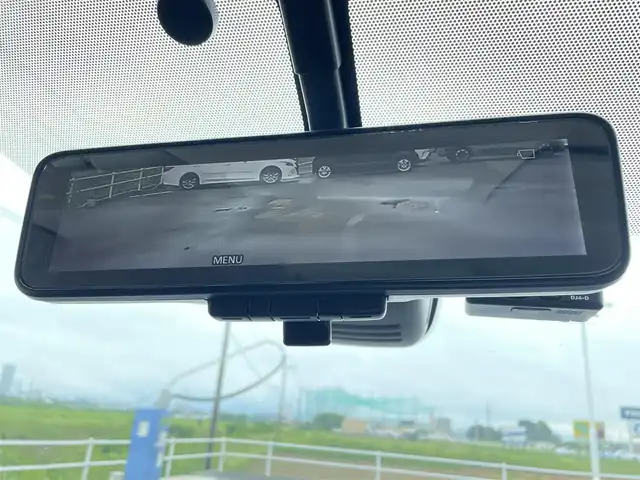 日産 セレナ e－パワー ハイウェイスター V 佐賀県 2018(平30)年 7.7万km ダイヤモンドブラック 純正9インチSDナビゲーション/・フルセグTV/CD/DVD/SD/Bluetooth/アラウンドビューモニター/前方ドライブレコーダー/ビルトインETC/インテリジェントルームミラー/後席エアコン/両側パワースライドドア/電子パーキングブレーキ/AUTO HOLD機能/合皮シート/D＋N席シートヒーター/後席用サイドサンシェード/ISOFIX対応/革巻きステアリング/ステアリングヒーター/ステアリングリモコン/純正15インチアルミホイール/純正LEDヘッドライト/純正フォグランプ/純正フロアマット/純正ドアバイザ―/新車保証書/取扱説明書/スペアキー１本/セーフティパックB/・インテリジェントクルーズコントロール/・エマージェンシーブレーキ/・レーンディパーチャーワーニング/・ブラインドスポットワーニング/・クリアランスソナー/・標識認識機能