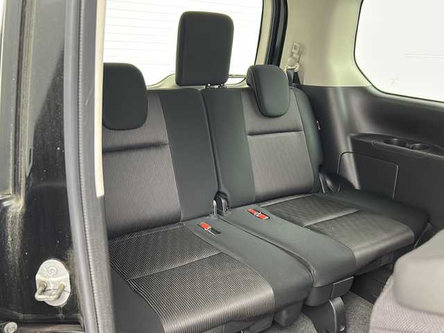 日産 セレナ ハイウェイスター 群馬県 2017(平29)年 5.3万km ダイヤモンドブラック 純正９型ナビ　純正１１型後席モニター　全周囲カメラ　衝突軽減ブレーキ　ハンズフリー両側電動スライドドア　ビルトインＥＴＣ　ドライブレコーダー　クリアランスソナー　オートライト　スマートキー　禁煙車