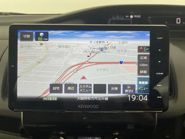 日産 セレナ ハイウェイスター V 大阪府 2021(令3)年 3.5万km ブリリアントホワイトパール 360度セーフティサポートアシスト/　・エマージェンシーブレーキ/　・踏み間違い防止アシスト/　・車線逸脱警防止支援システム/　・車線逸脱警報機能/　・標識認識機能/プロパイロット/社外ナビ/　（Bluetooth/CD/DVD）/アラウンドビューモニター/両側パワースライドドア/レーダークルーズコントロール/LEDヘッドライト/フォグランプ/純正16インチアルミホイール/ブラインドスポットモニター/コーナーセンサー/スマートキー/ETC2.0