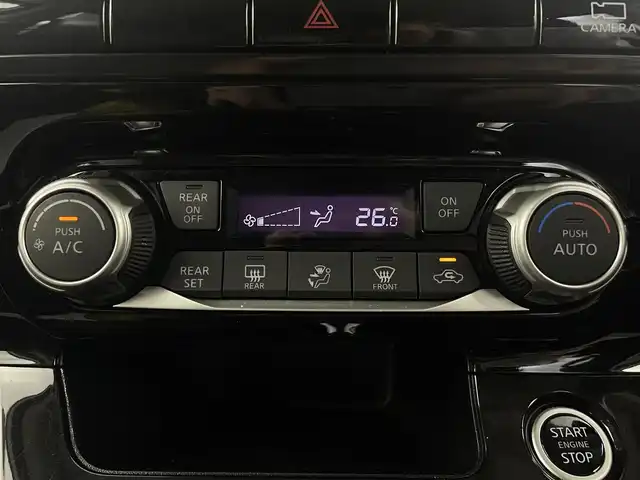 日産 セレナ ハイウェイスター V 大阪府 2021(令3)年 3.5万km ブリリアントホワイトパール 360度セーフティサポートアシスト/　・エマージェンシーブレーキ/　・踏み間違い防止アシスト/　・車線逸脱警防止支援システム/　・車線逸脱警報機能/　・標識認識機能/プロパイロット/社外ナビ/　（Bluetooth/CD/DVD）/アラウンドビューモニター/両側パワースライドドア/レーダークルーズコントロール/LEDヘッドライト/フォグランプ/純正16インチアルミホイール/ブラインドスポットモニター/コーナーセンサー/スマートキー/ETC2.0