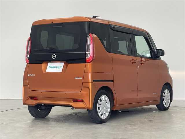 日産 ルークス X 埼玉県 2022(令4)年 1.6万km プレミアムサンシャインオレンジ 純正ナビ　アラウンドビューモニター　両側パワースライドドア　ハンズフリーオートスライドドア　コーナーセンサー　　プッシュスタート　スマートキーオートライト　純正フロアマット　地デジフルセグＴＶ
