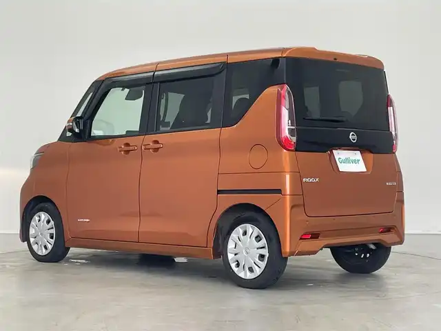 日産 ルークス X 埼玉県 2022(令4)年 1.6万km プレミアムサンシャインオレンジ 純正ナビ　アラウンドビューモニター　両側パワースライドドア　ハンズフリーオートスライドドア　コーナーセンサー　　プッシュスタート　スマートキーオートライト　純正フロアマット　地デジフルセグＴＶ
