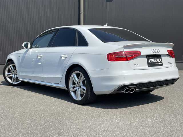 アウディ Ａ４ 2．0 TFSI クワトロ 香川県 2014(平26)年 5万km グレイシアホワイトメタリック Sライン/純正ナビ/Bカメラ/ETC/ドラレコ/フルセグTV/BT/DVD/CD/SD/アダプティブクルーズコントロール/パークセンサー/レーンアシスト/bang&olufsenサウンド/ハーフレザーシート/シートヒーター/パワーシート/パドルシフト/スペアキー×1本/取説/保証書